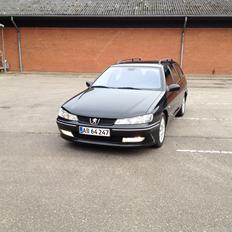 Peugeot 406 ST. Car