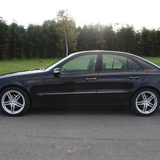 Mercedes Benz E 220 CDI W211 ELEGANCE