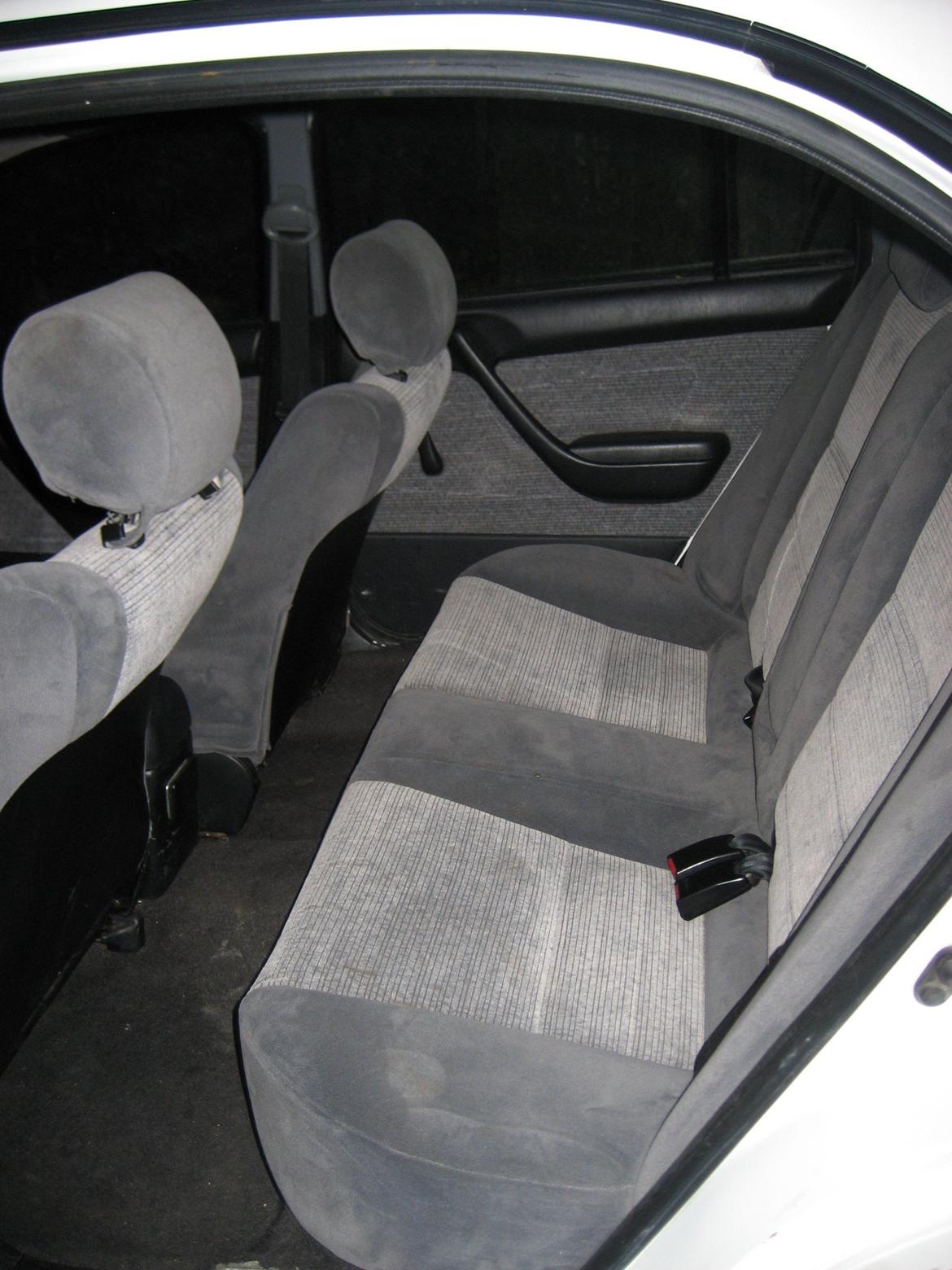 Toyota Carina E GLI billede 3