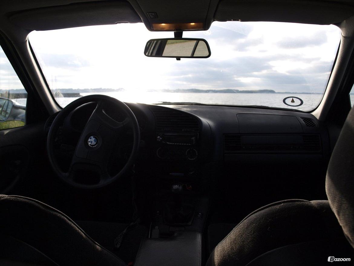 BMW E36 320 I >SOLGT< billede 17