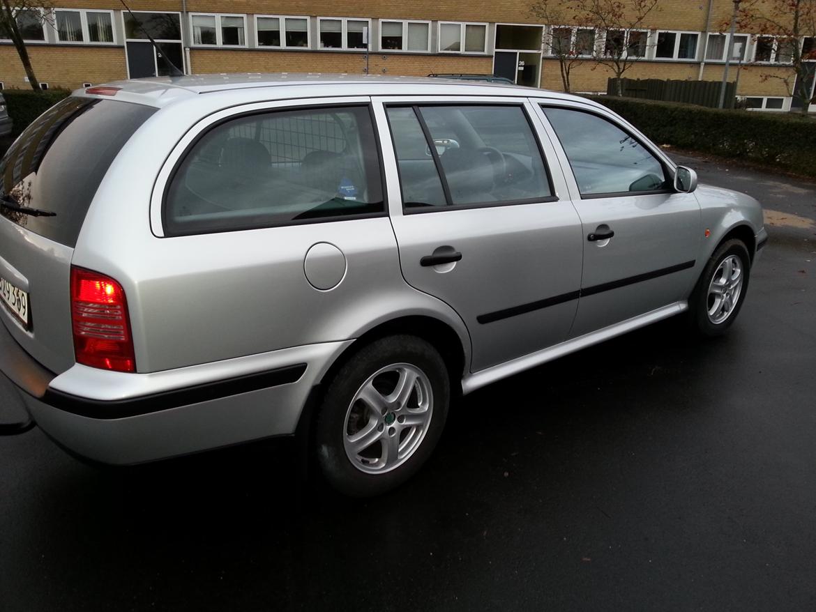 Skoda octavia TDI "Solgt" billede 9