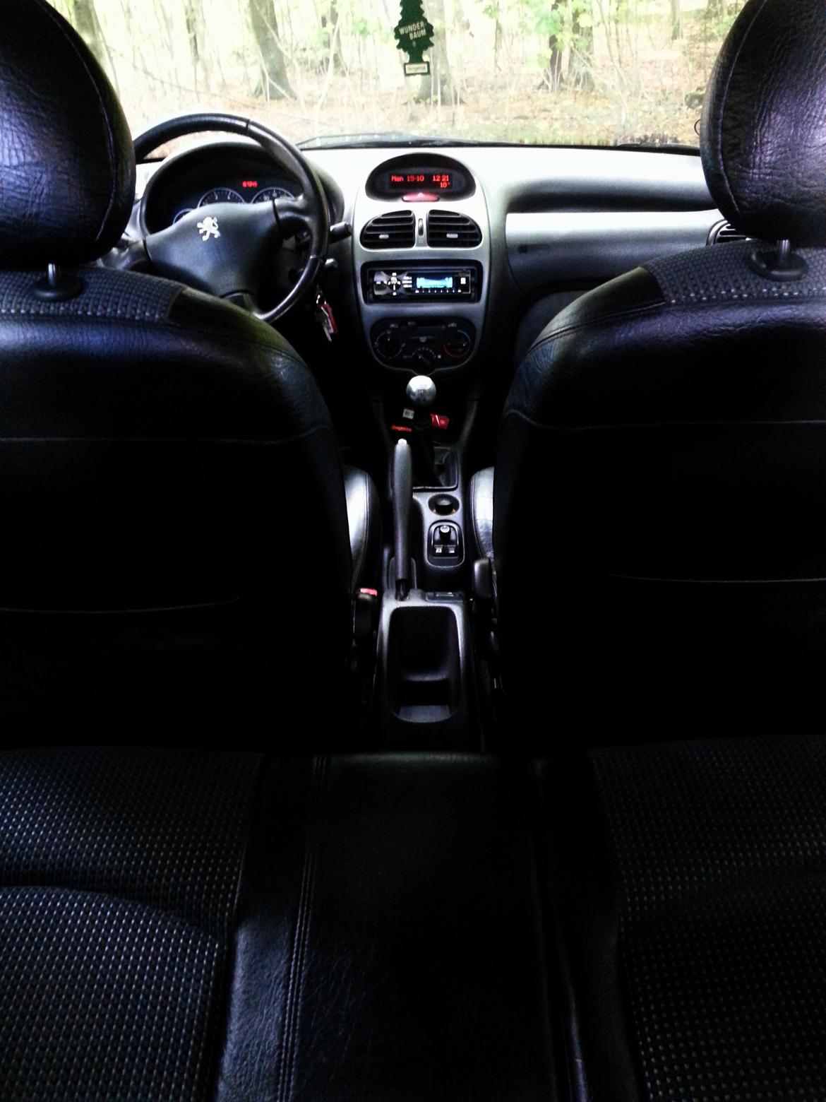 Peugeot 206 SOLGT - Peugeot 206 - Taget den 15/10-2012 billede 5