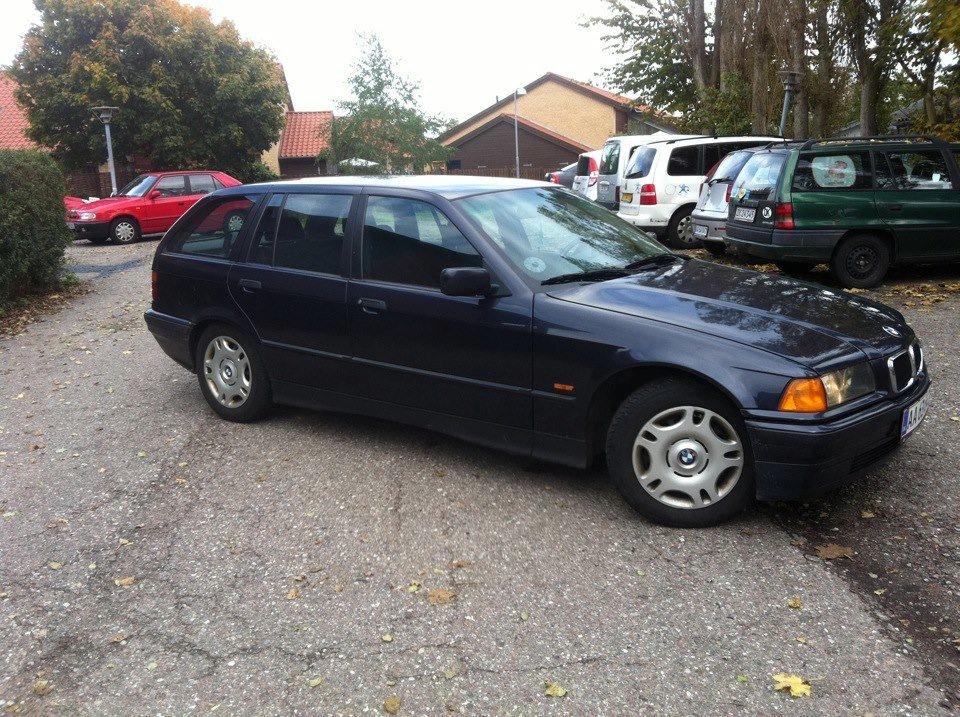 BMW 318i Touring billede 1