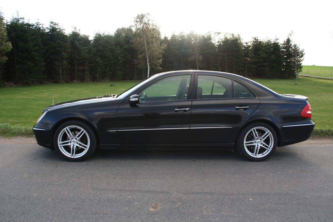 Mercedes Benz E 220 CDI W211 ELEGANCE billede 1