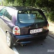 Opel corsa B 1,4i sport