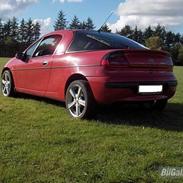 Opel Tigra1,6i 16v coupe solgt