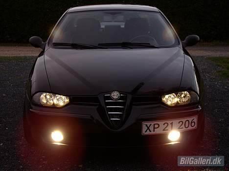 Alfa Romeo 156 2.0 TS 16V (solgt) - Hele fronten er ny lackeret efter en stomskade..... billede 13