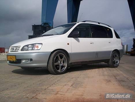 Toyota Sportsvan billede 1