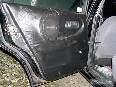 Nissan Primera eGT  !!!SOLGT!!! - Napa´en skal af, og så skal det lakeres i stedet.. billede 10