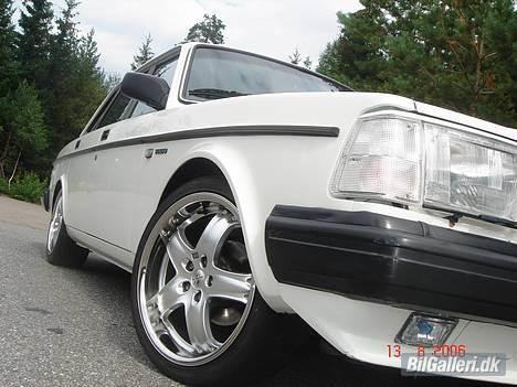 Volvo 240 GLE billede 1