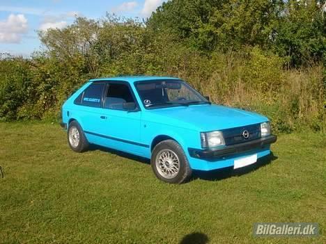 Opel Kadett D - With the old rims.. billede 2