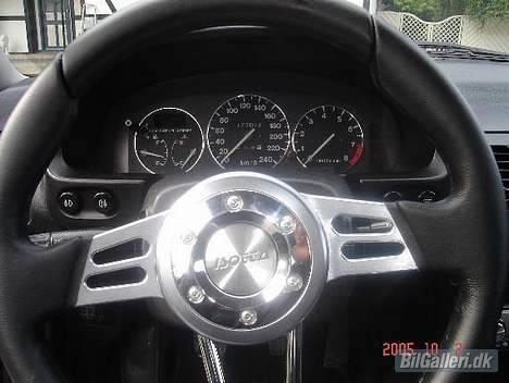 Mazda mx3 - SOLGT billede 4