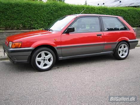 Nissan Sunny GTi Twin Cam billede 3