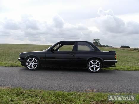 BMW 320 i billede 7