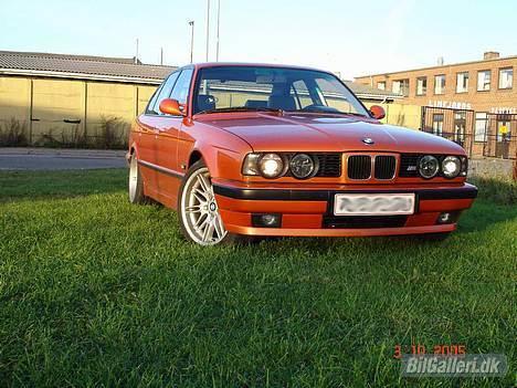 BMW 524 TD *SOLGT* billede 4