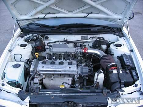 Toyota Corolla SPORT "SOLGT" - Lige et billede af "hjertet" billede 7