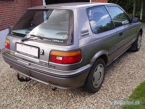Toyota Corolla 1.3 Xli (solgt) billede 1