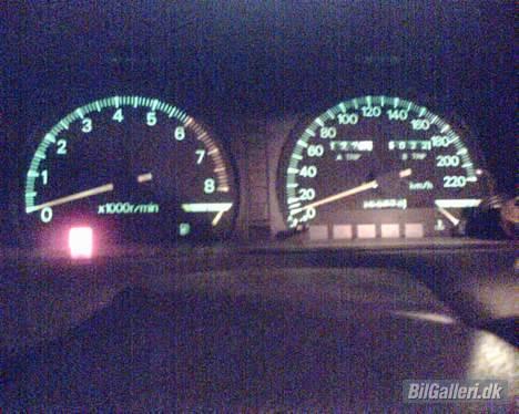 Mitsubishi Galant GLSI LTD *R.I.P* - Den kan lige rende 200 km/t.. Blev testet på vej til Løkken.. ;) Sammen med Johnni.. (JK-magoo tattoo) billede 8