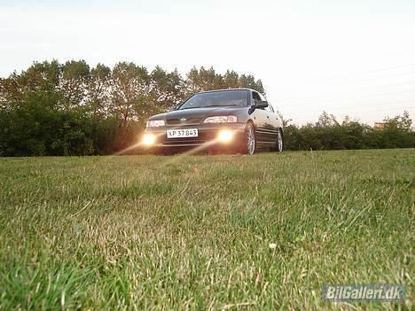 Nissan Primera SE *Solgt* billede 7