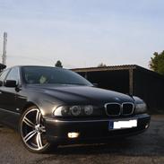 BMW E39 523i Solgt!!