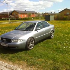 Audi A4 1.8T (std 180hk)