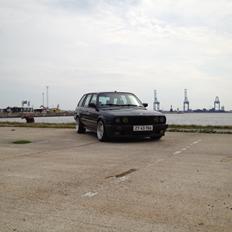 BMW E30 325i touring - solgt