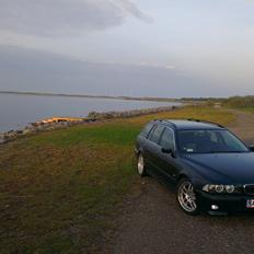 BMW 523i Touring E39