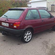 Ford Fiesta Mk3 1.3i Supreme solgt!