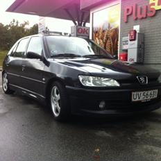 Peugeot 306