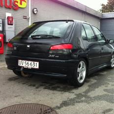 Peugeot 306