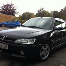 Peugeot 306