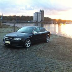 Audi A4 (SOLGT)
