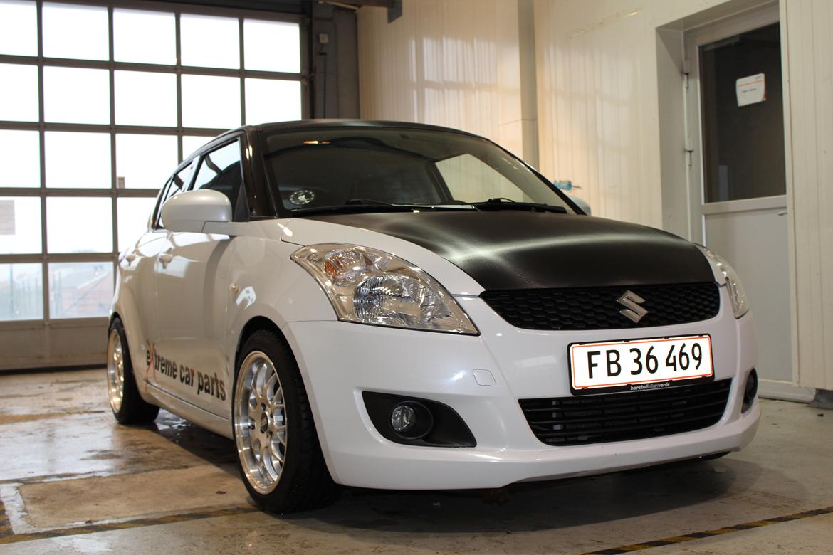 Suzuki Swift GLX billede 4