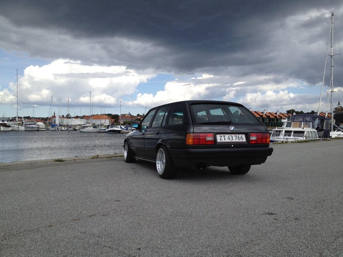 BMW E30 325i touring - solgt billede 4