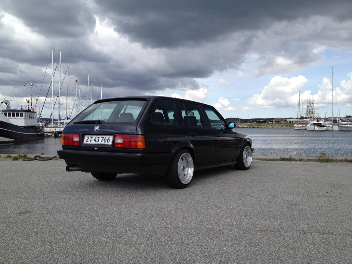 BMW E30 325i touring - solgt billede 6