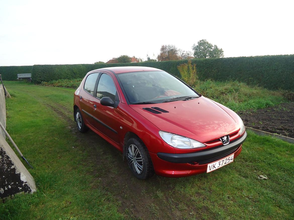 Peugeot 206 XR (BYTTET) billede 1