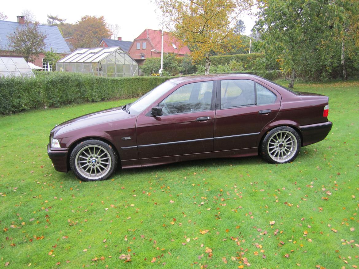 BMW 318i (solgt) billede 3