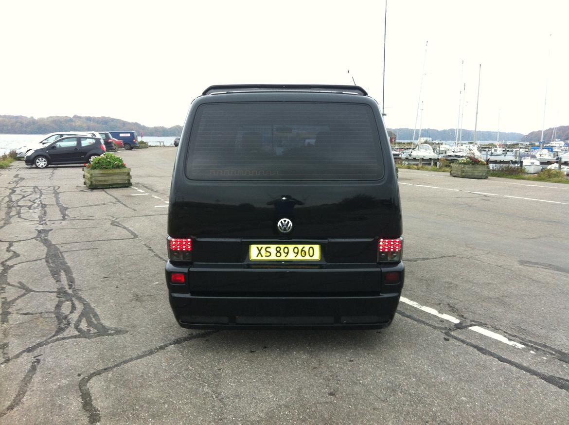 VW Transporter2,5 TDI billede 4