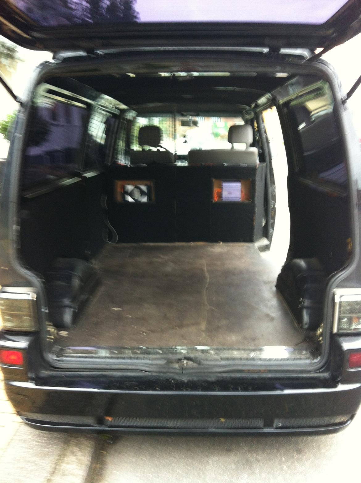 VW Transporter2,5 TDI billede 10