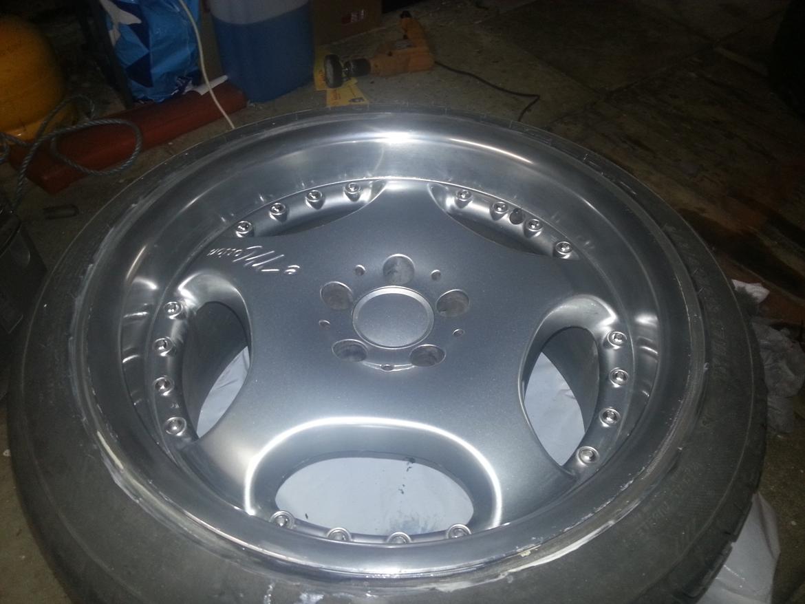 Audi A4 2,6 V6 avant Quattro - Så fik jeg poleret kanter på mine fælge billede 12