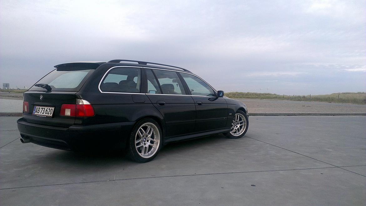 BMW 523i Touring E39 billede 2