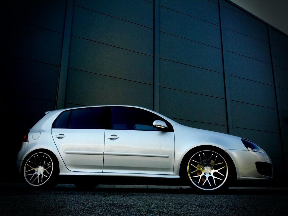 VW Golf 5 GTI DSG Solgt billede 2