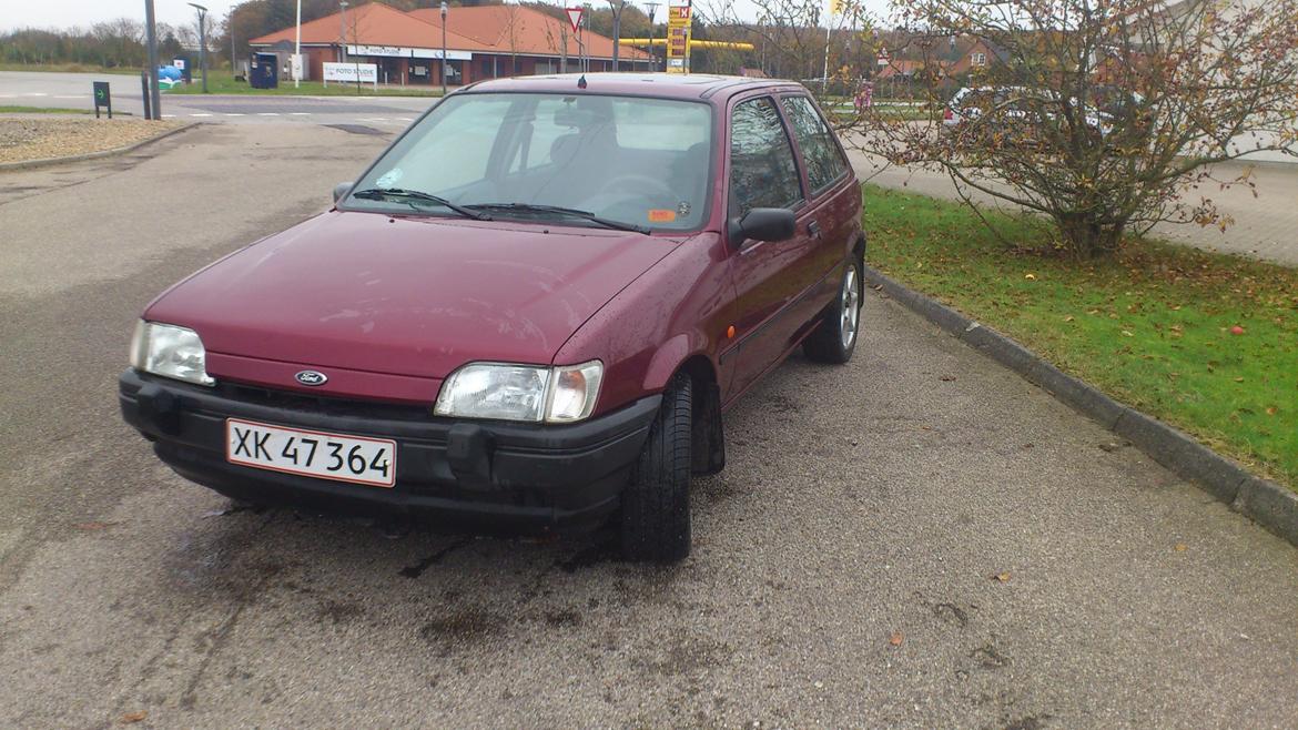 Ford Fiesta Mk3 1.3i Supreme solgt! billede 1