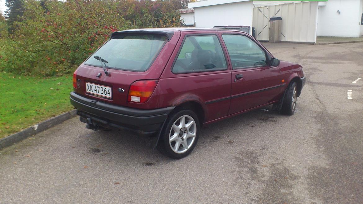 Ford Fiesta Mk3 1.3i Supreme solgt! billede 3
