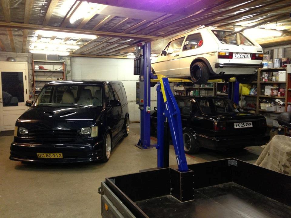 VW Golf 1 1,6 aut. - Sammen med mine 2 andre biler. :) billede 18