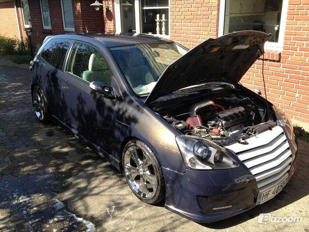 Honda Civic Vtec: SOLGT - som den så ud før bare lige for og få lidt af effekt lakken med den er virkelig fed i sollys billede 19