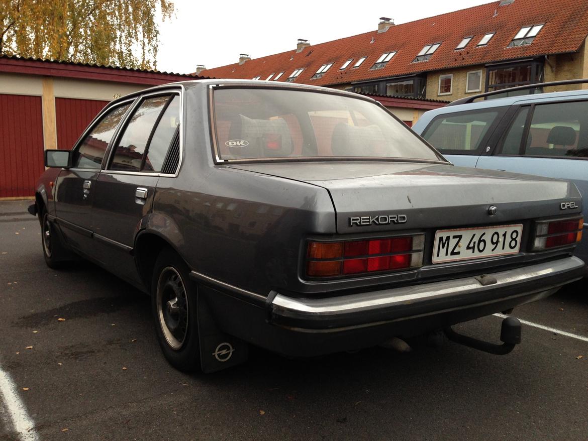 Opel Rekord 2,2I BERLINA billede 7