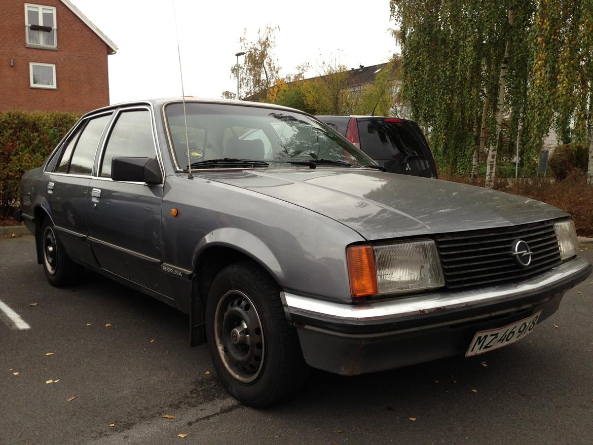 Opel Rekord 2,2I BERLINA billede 3