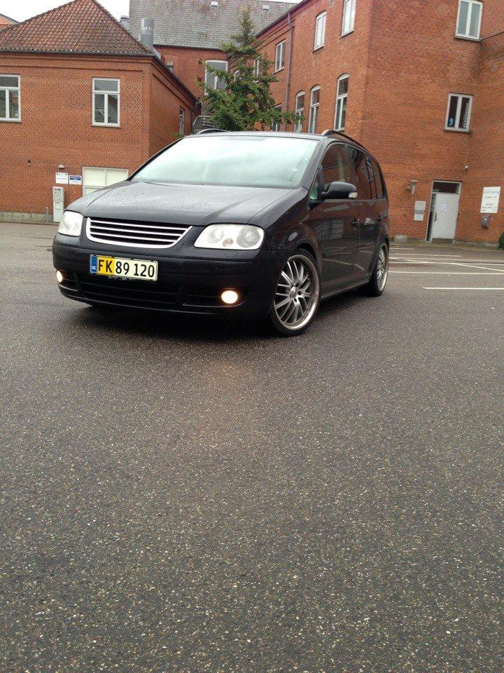 VW Touran 2.0 TDI comfortline ( Totalskadet ) billede 12