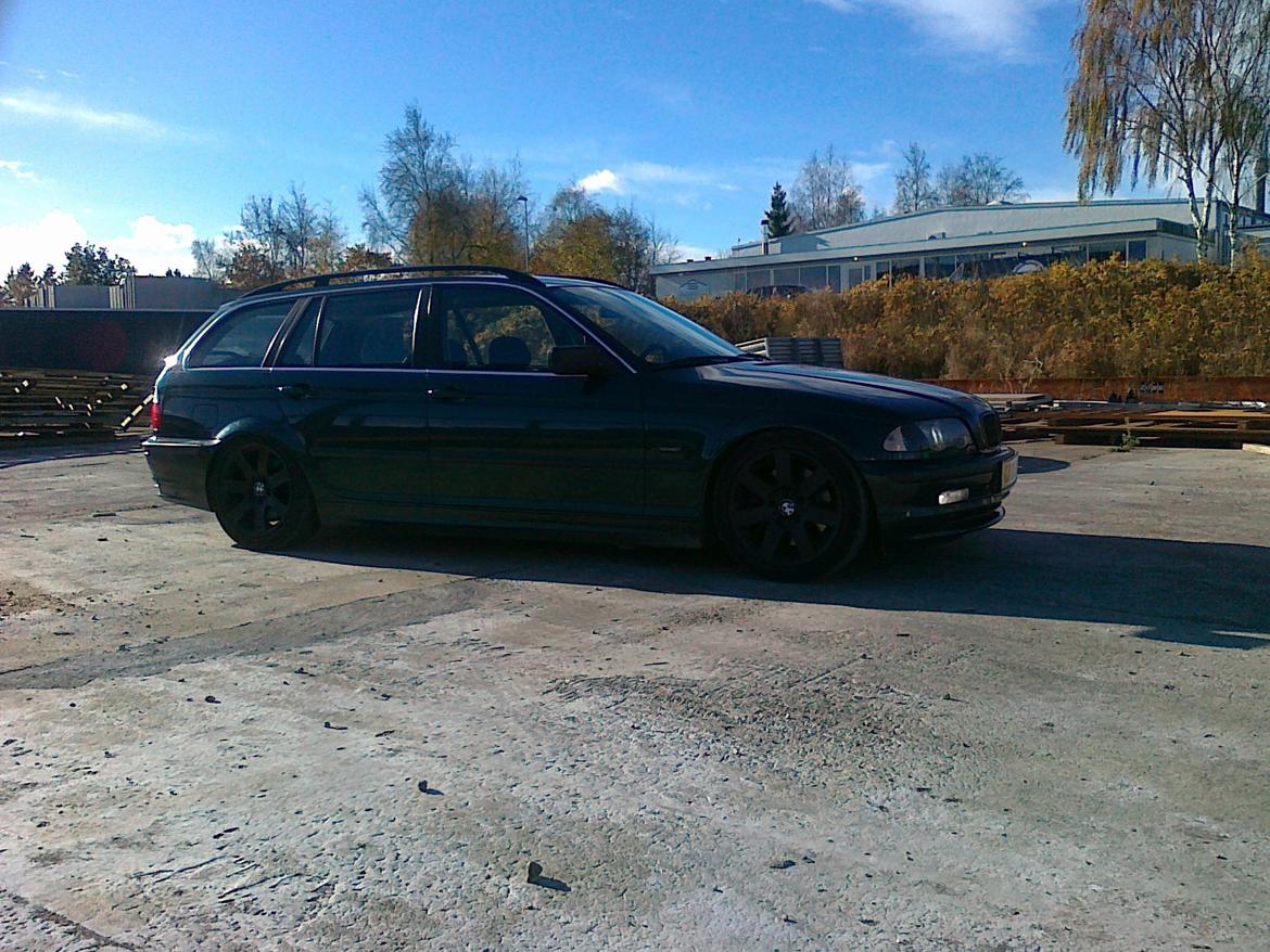 BMW E46 330d Touring Steptronic billede 2